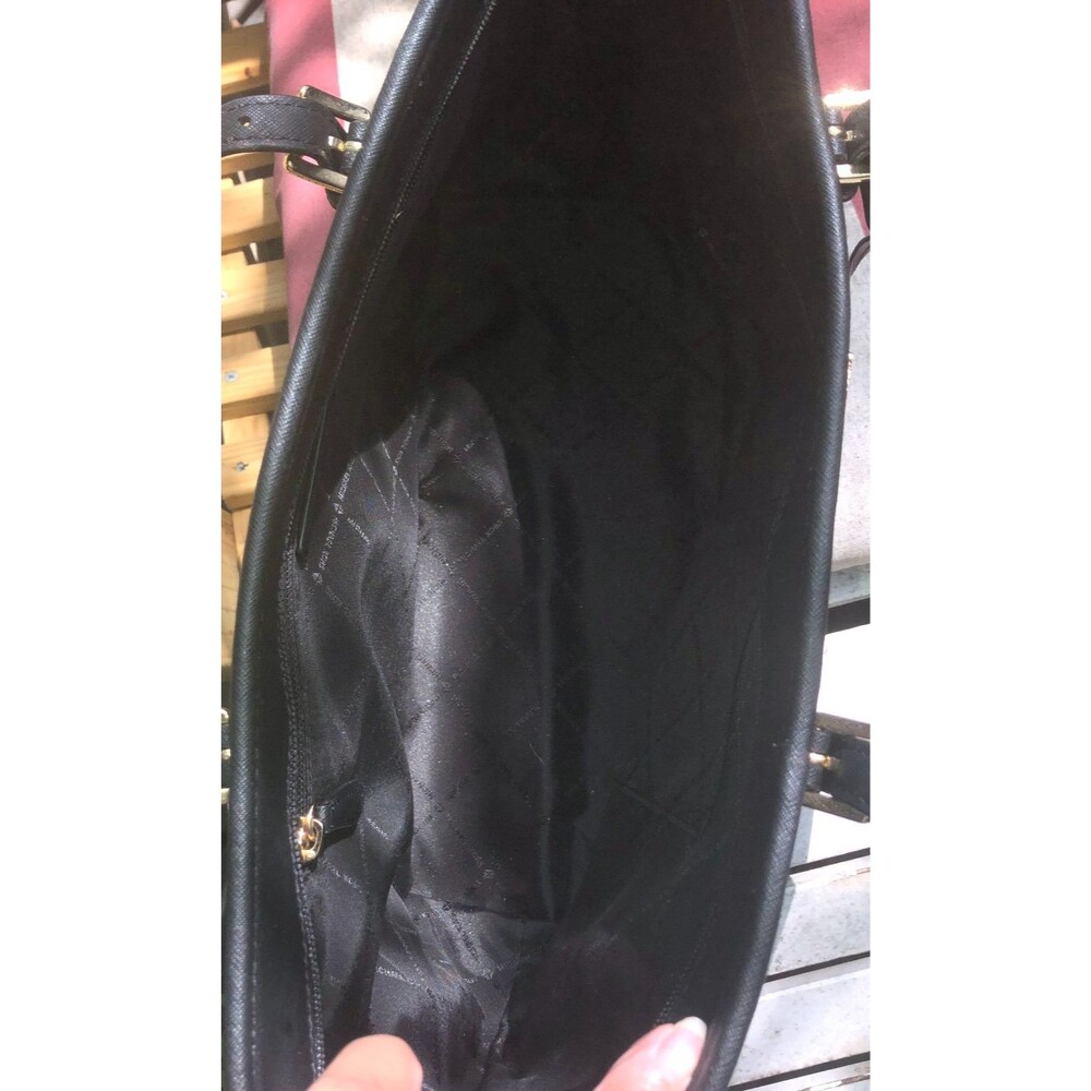 Michael Kors Black Tote Bag , Saffiano leather, zipper, MK fob, inside pockets - Picture 13 of 16